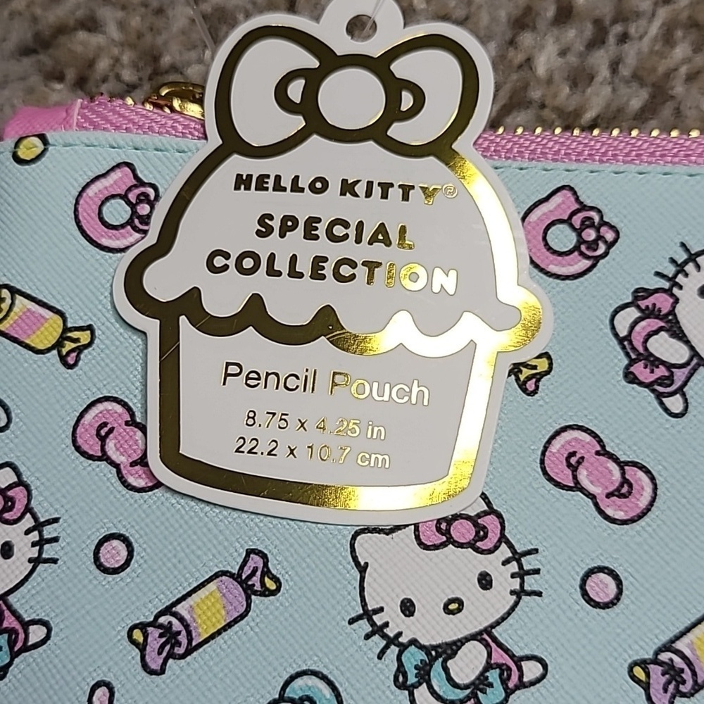 Hello Kitty Special Collection Accesory Pouch Set - Picture 5 of 14